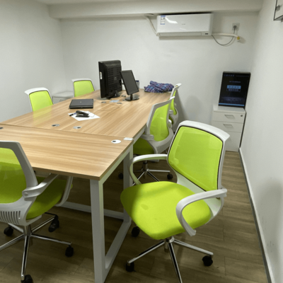 5人独立办公室出租龙岗中心城办公室出租拎包入住南联地铁口红本地址